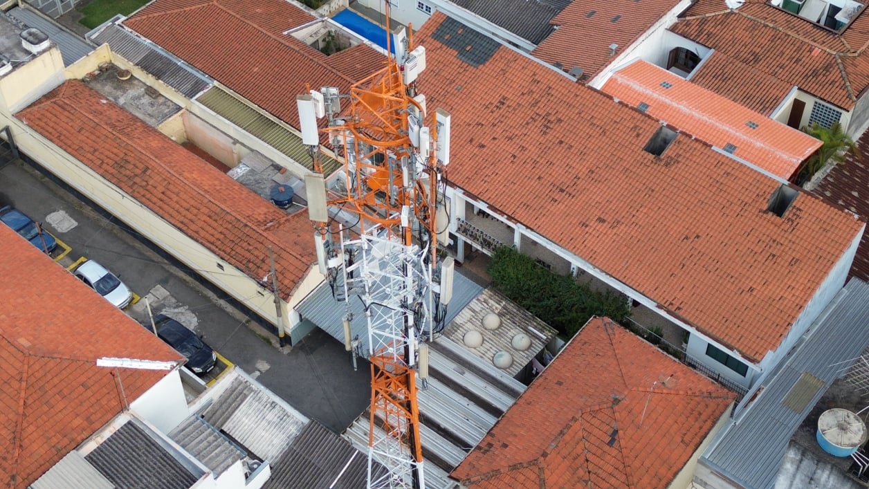 Inspeção de Antena